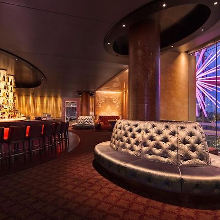 The Star Grand Hotel And Residences Sidney Exterior foto The bar at the London Eye