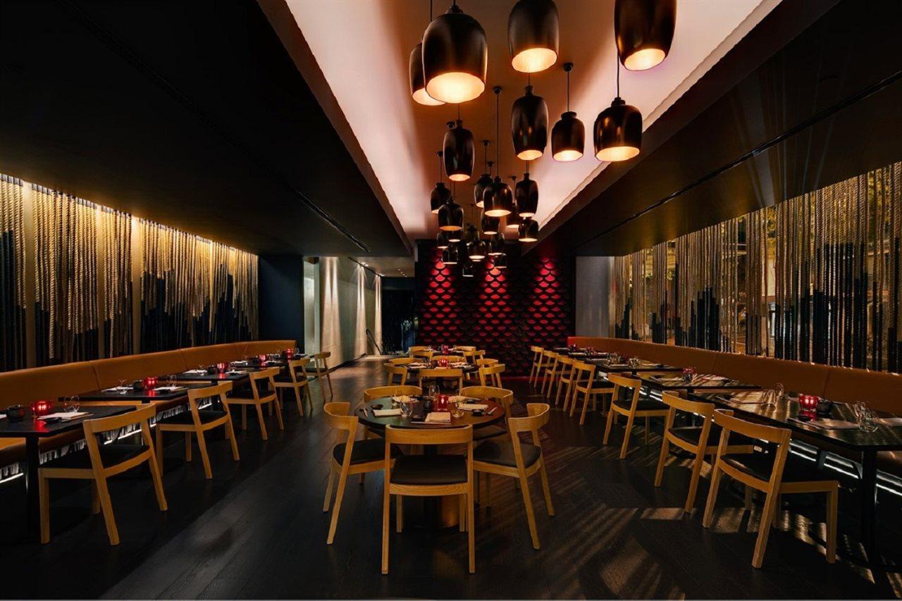 The Star Grand Hotel And Residences Sidney Exterior foto The interior of the restaurant