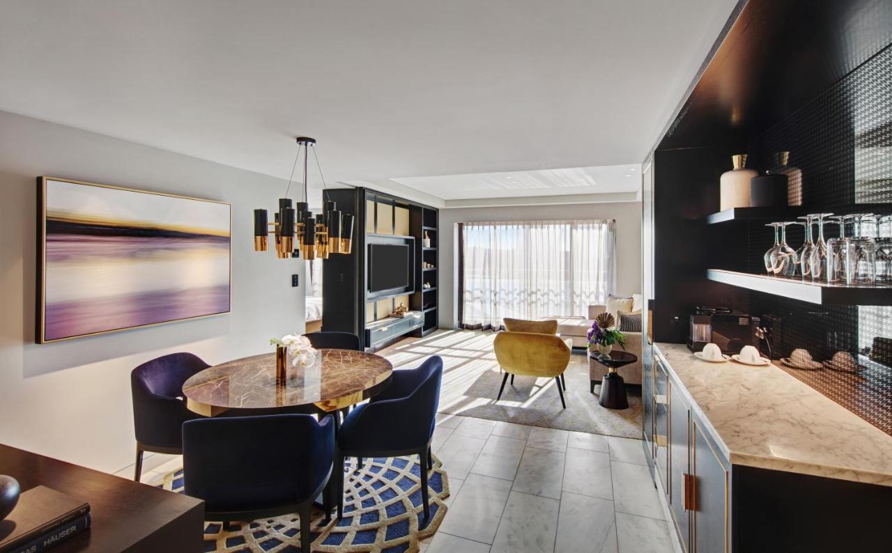 The Star Grand Hotel And Residences Sidney Exterior foto A suite at the hotel