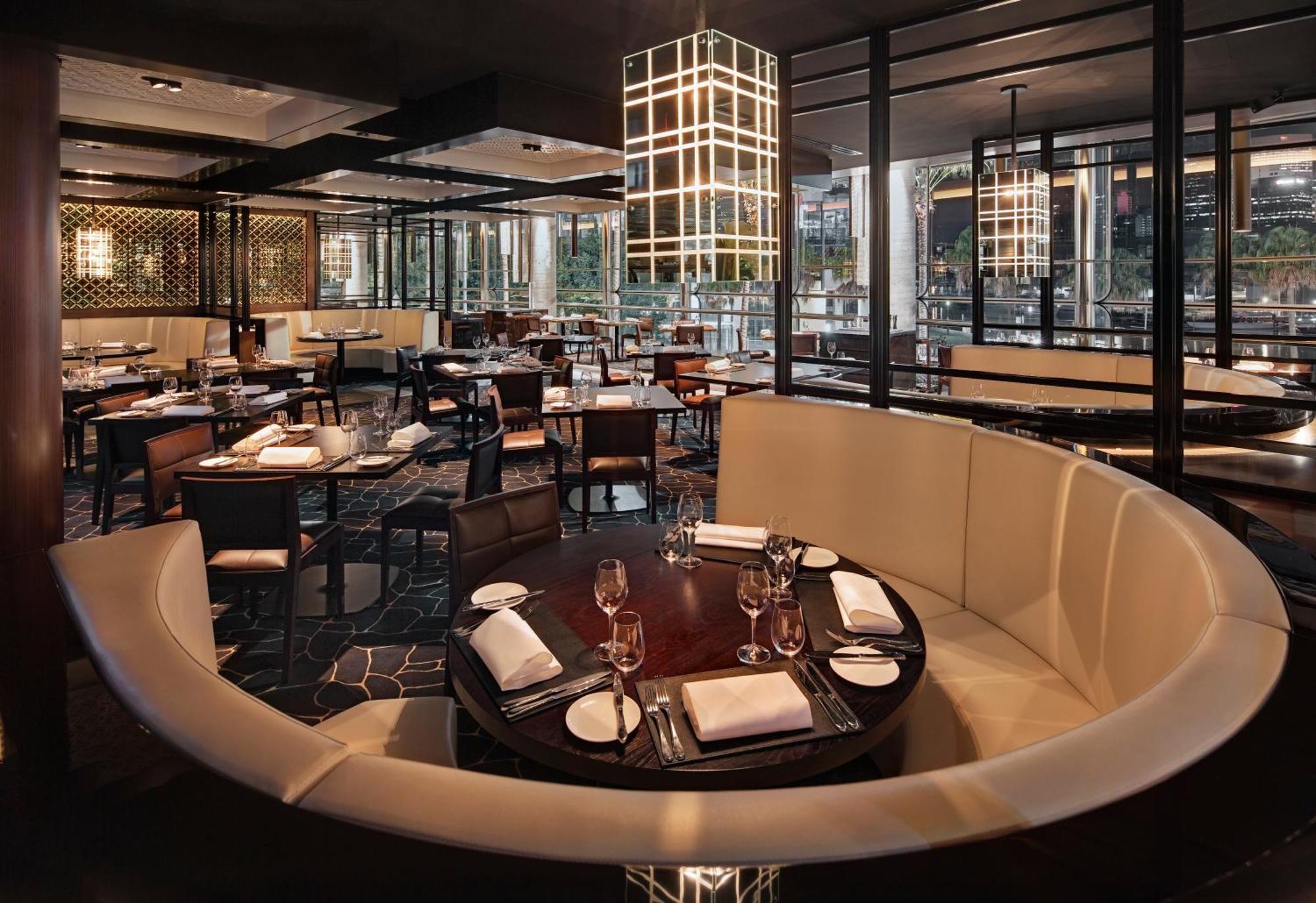 The Star Grand Hotel And Residences Sidney Exterior foto Interior of the restaurant