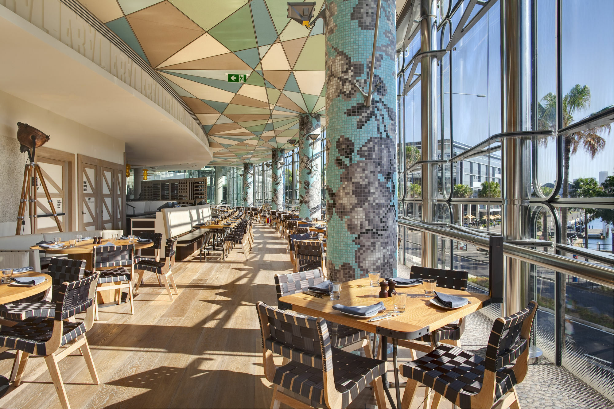 The Star Grand Hotel And Residences Sidney Exterior foto The interior of the restaurant